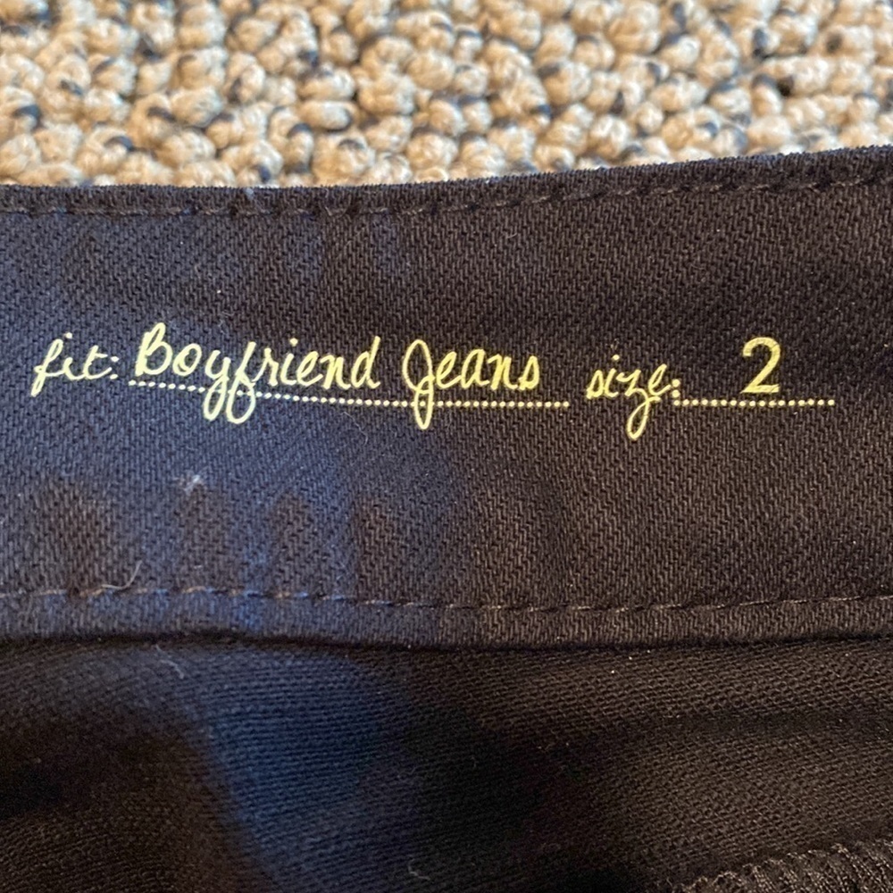 Hot in Hollywood Boyfriend Cut Black Jeans Size 2 w/ Distressing- Like New - Picture 10 of 13